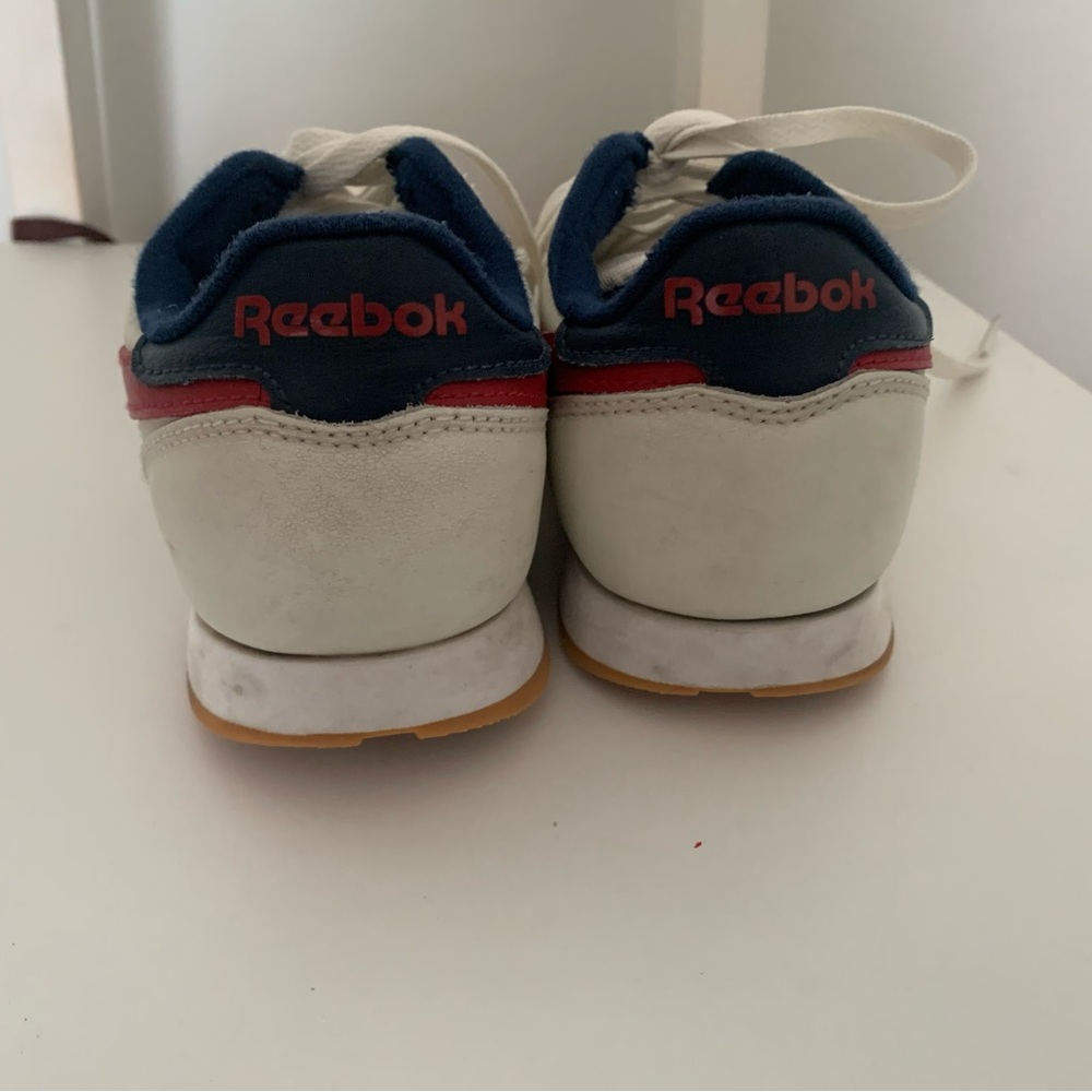 Kids Reeboks - Picture 3 of 4